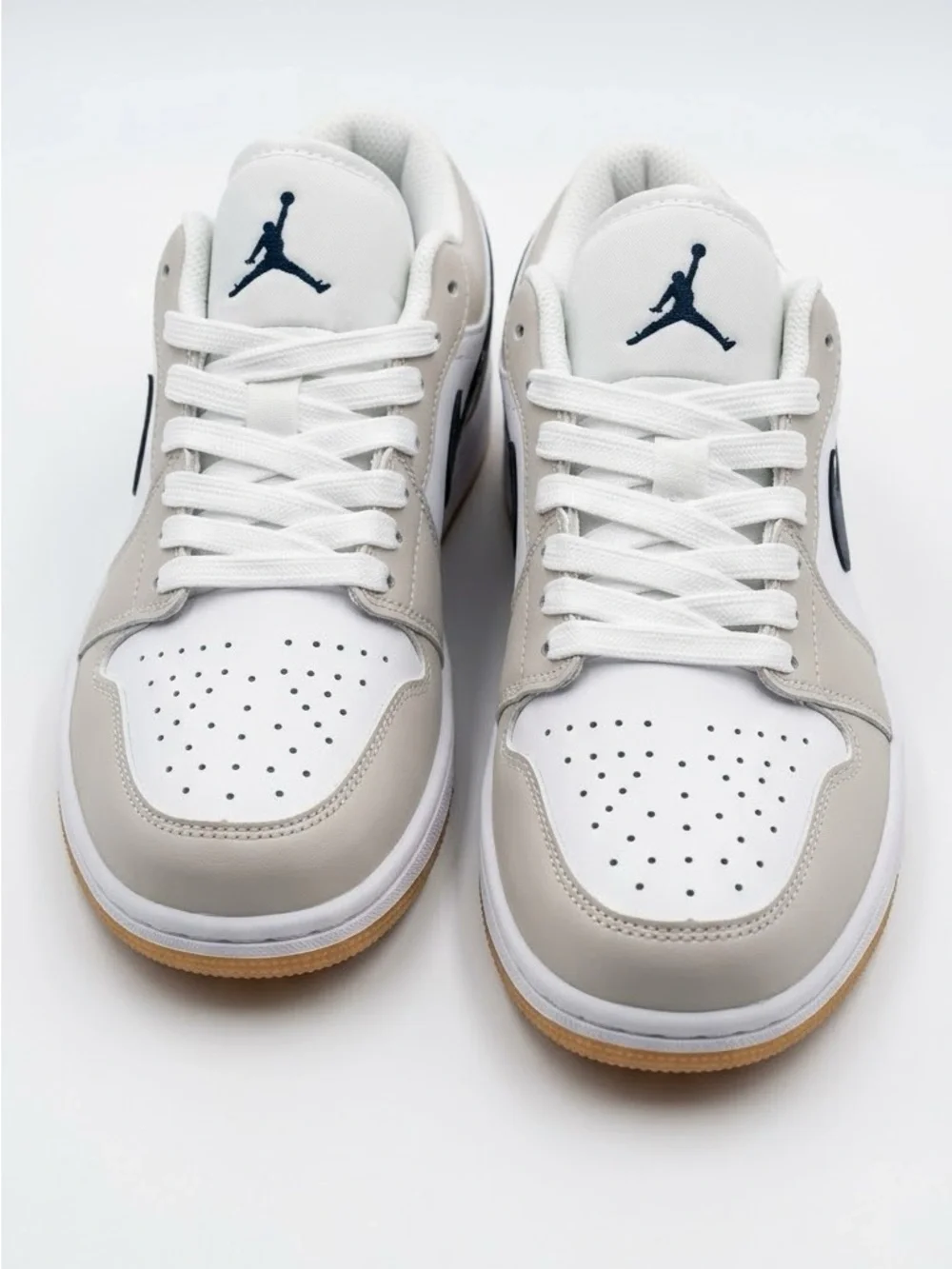 Jordan Low-Top Sneakers in White, Light Gray and Navy
